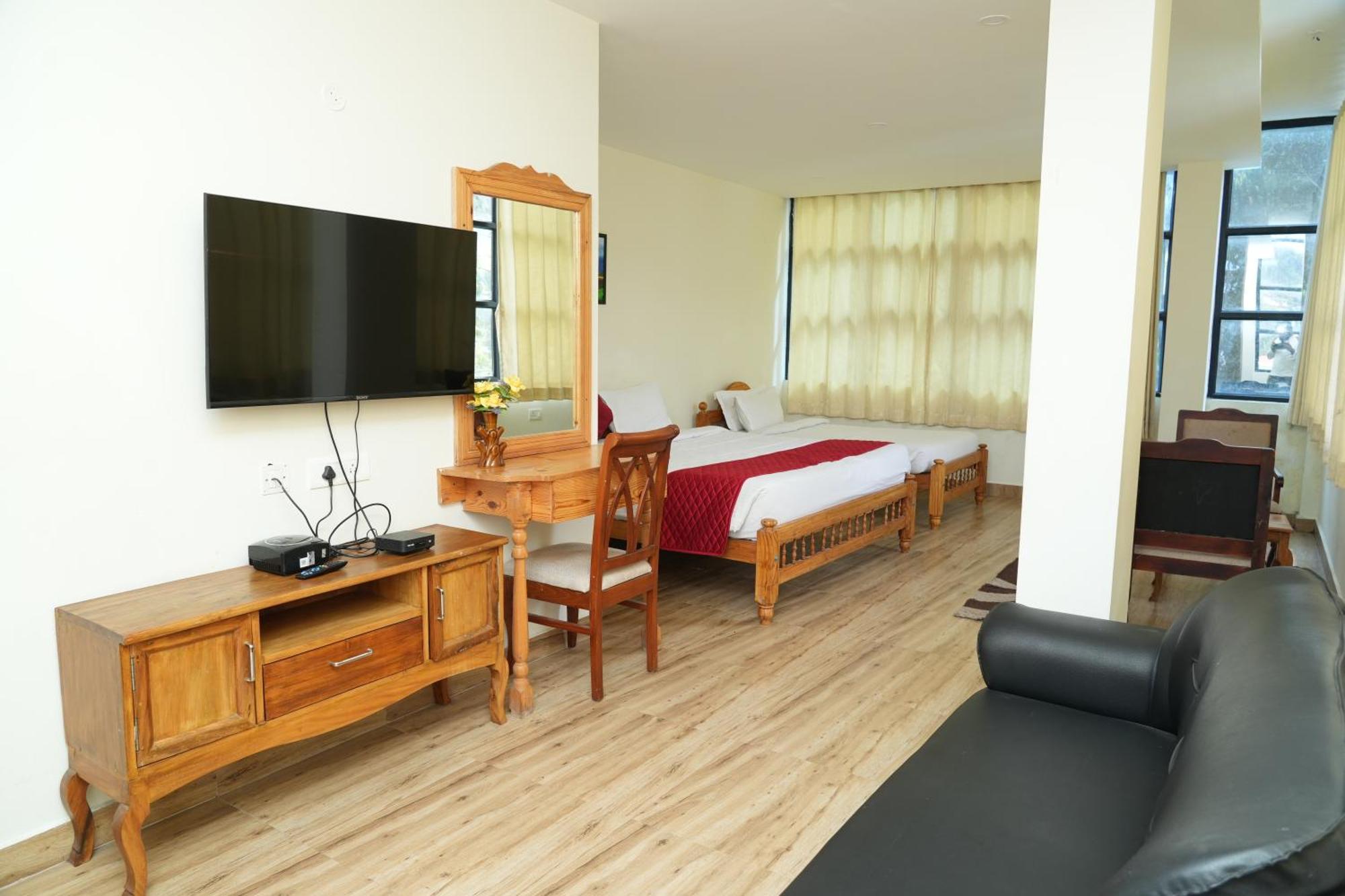 Vetrivel International By Brown Tree Resorts Kodaikanal Exterior foto