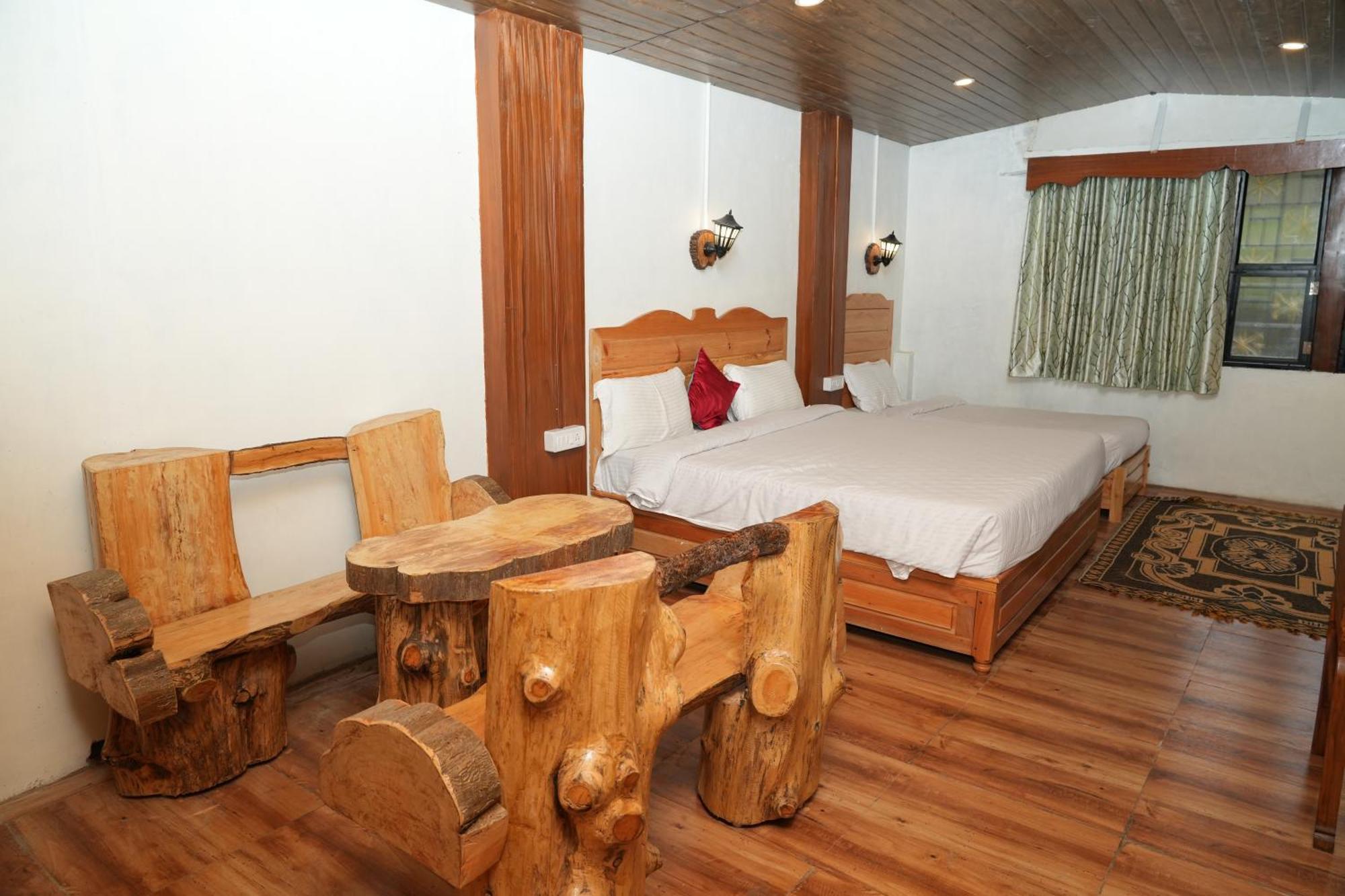Vetrivel International By Brown Tree Resorts Kodaikanal Exterior foto
