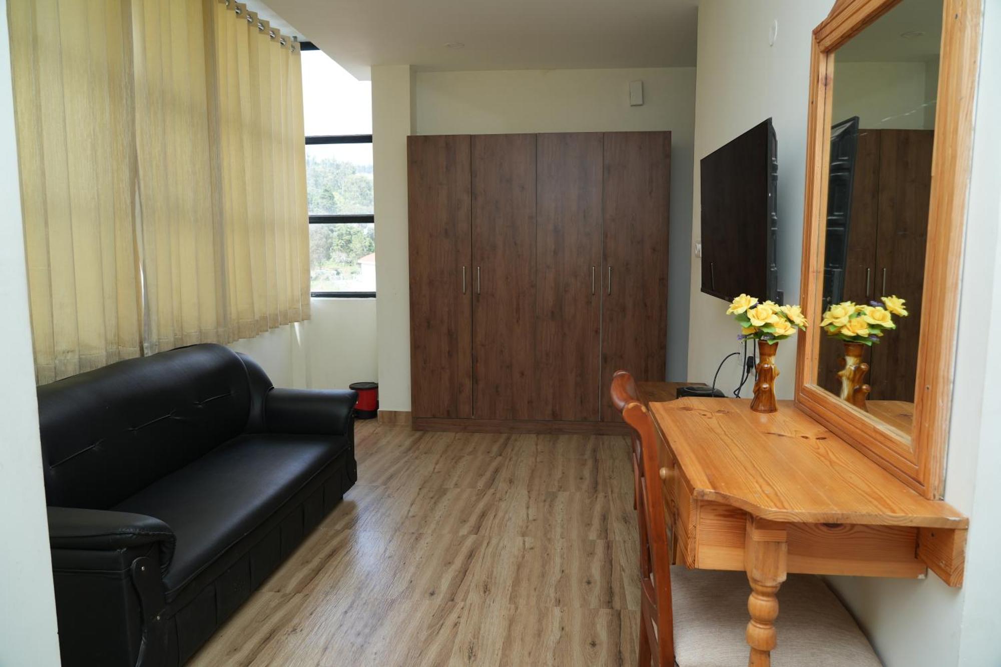 Vetrivel International By Brown Tree Resorts Kodaikanal Exterior foto